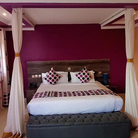 Jaqanaz Resort Naro Moru Bagian luar foto